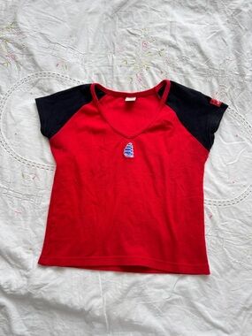 Molson Y2K Red Black Sporty Baby Tee Fitted Top Size M